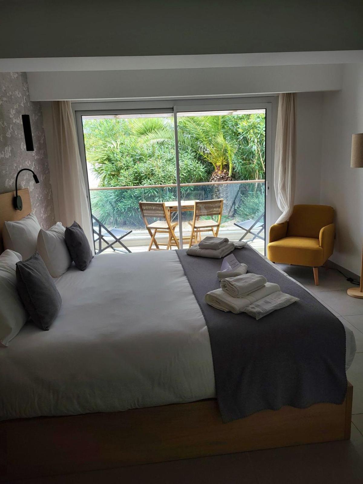 Hotel L'Albatros Сен-Троян-ле-Бaн Екстериор снимка